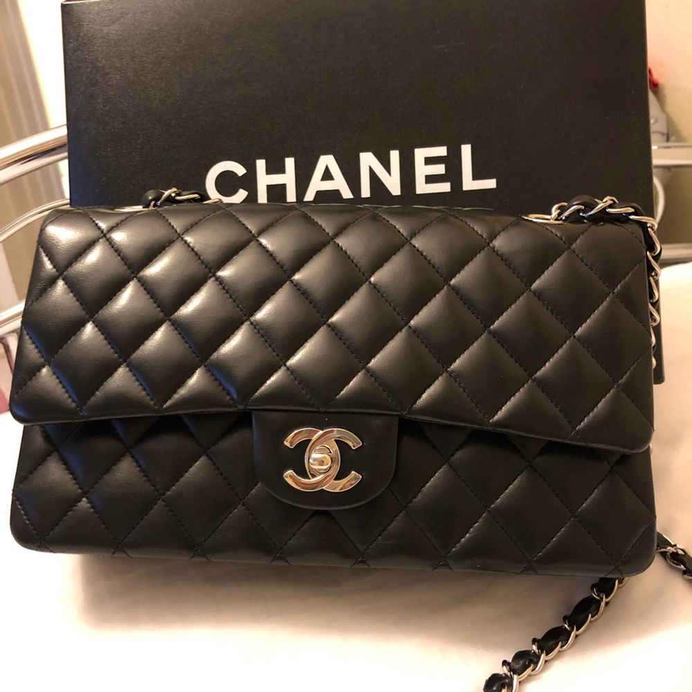 CHANEL Classic Lambskin Medium Double Flap Bag
